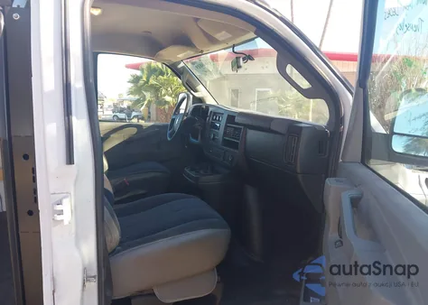 2020 Chevrolet Express Cargo Rwd 2500 Regular Wheelbase Wt from USA, damaged, VIN 1GCWGAFG5L1230681